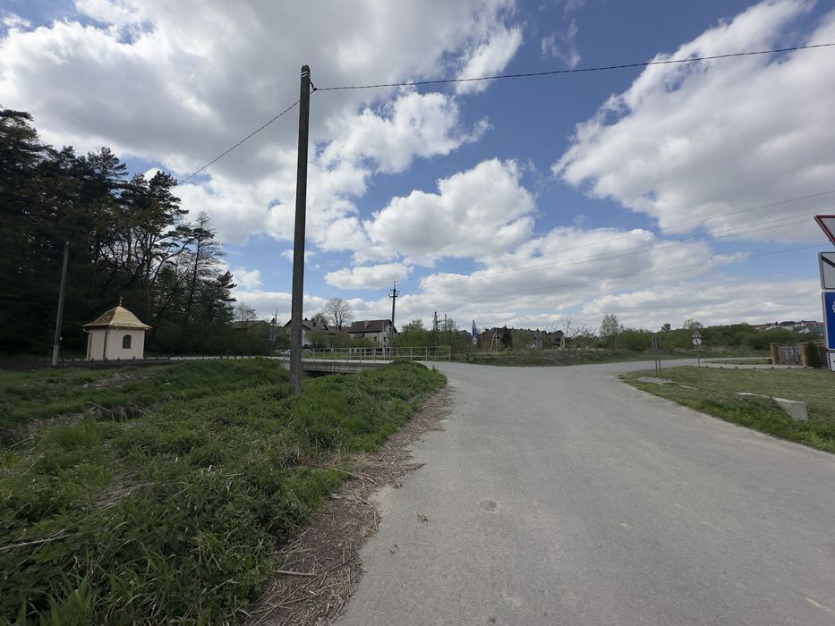 Класна ділянка Зубра під будівництво 10 сот