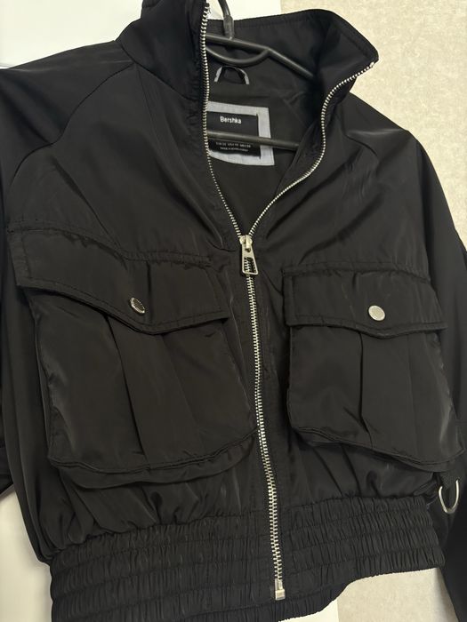 Куртка ветровка Bershka XS-S