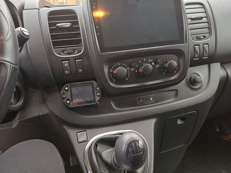 Продаю машину перший власник в Україні