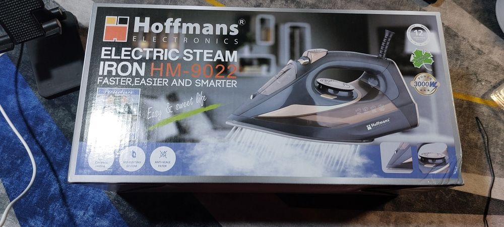 Утюг Hoffmans HM- 9022 новый, (подарили 2 одинаковых)