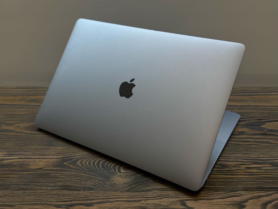 MacBook Pro 15 2017 i7 2.8 Ghz Space Gray 16/256 Gb Магазин Гарантія