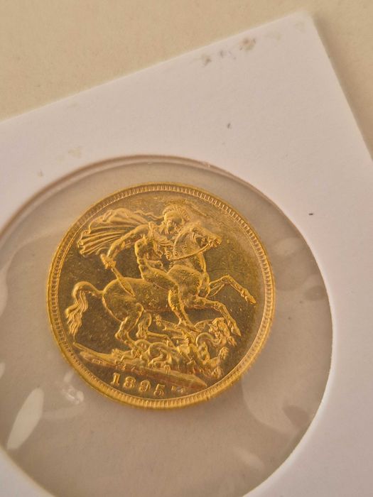 Moeda ouro libra Vitoria