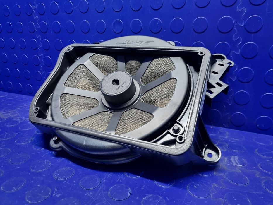GŁOŚNIK basowy AUDI A6 C7 SEDAN głośnik subwoofer BOSE oryginał