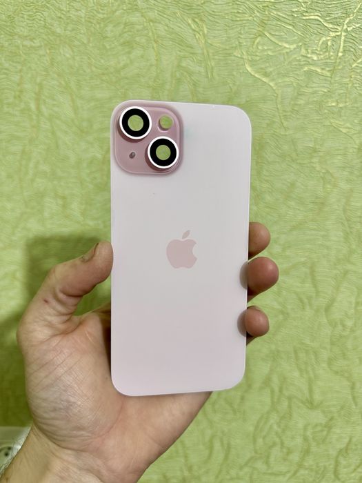 Iphone 15 Original задняя крышка в идеальном состоянии