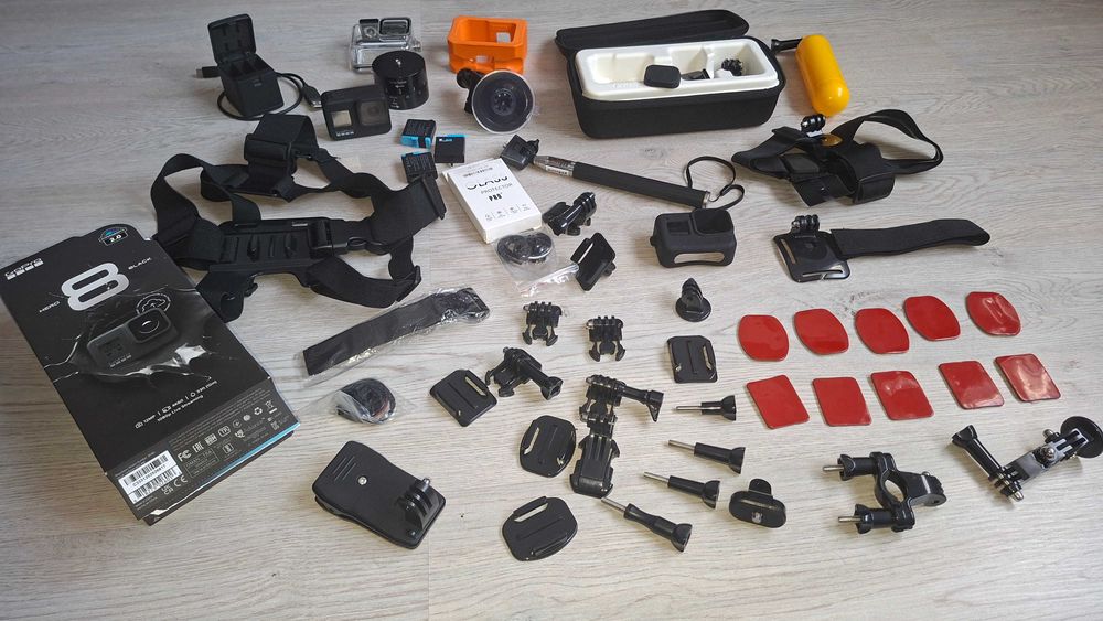 Action Cam GoPro Hero 8 Black como nova imaculada c/ muitos acessórios