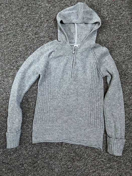 Продам женскую худи из 100% шерсти Fat Face, размер S/М
