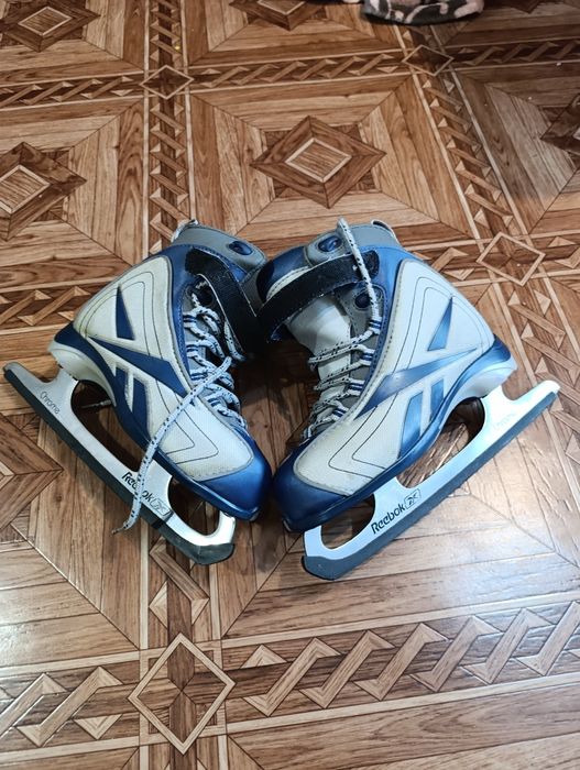 Продам коньки дитячі Reebok.