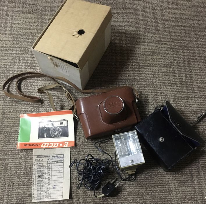 Фотоапарат ФЭД-3 + спалах, коробка, паспорт, маршрутна карта