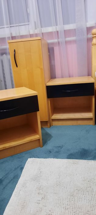 Тумбочки прикроватні набір