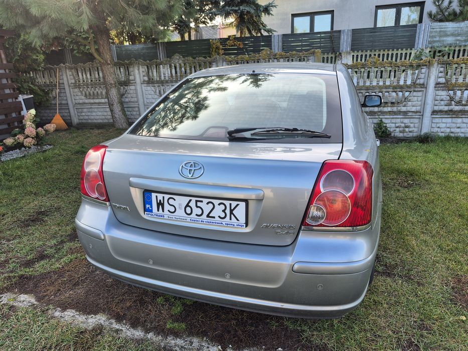 Toyota avensis 2.2