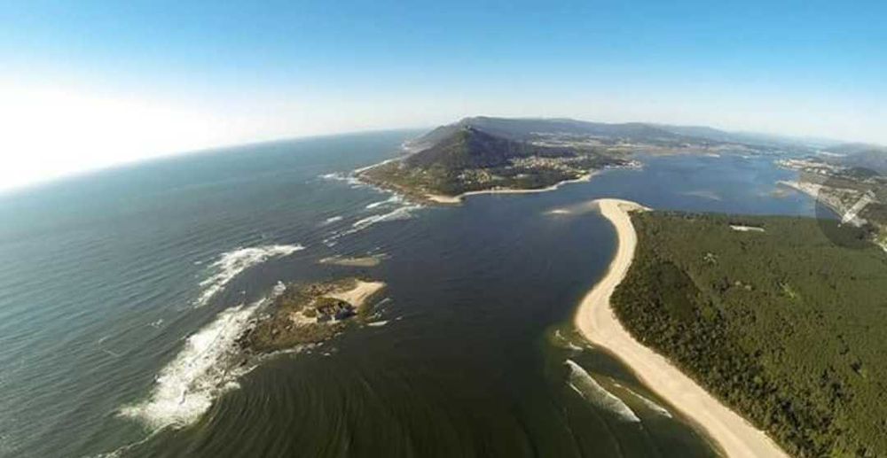 Edifício em pedra com 87 m² - Caminha