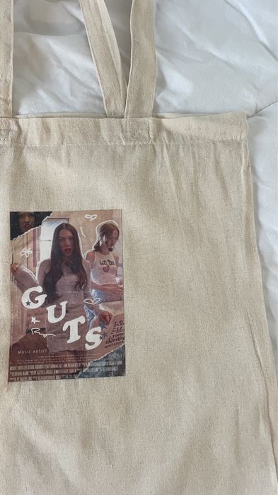 Olívia Rodrigo tote bag
