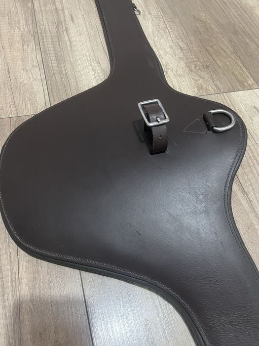 Popręg z fartuchem 135