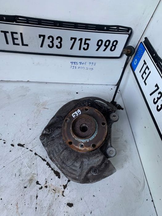 ZWROTNICA PRZEDNIA LEWA PIASTA ŁOŻYSKA BMW E39