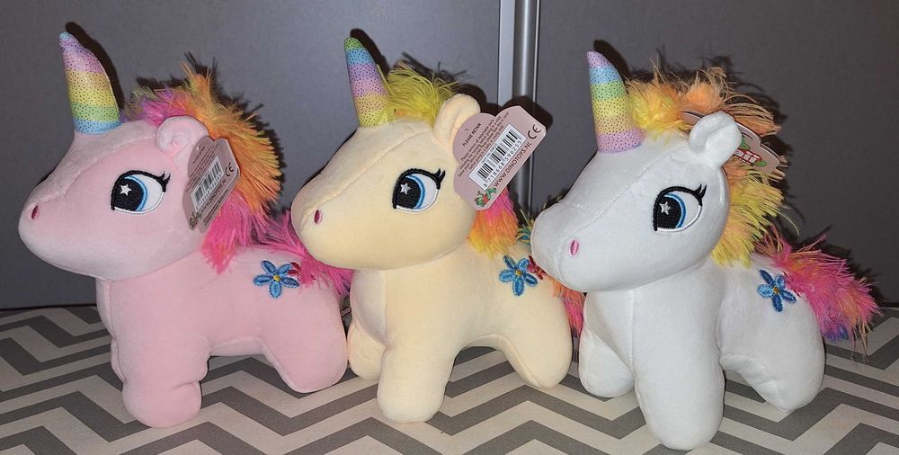 Peluches Unicórnios