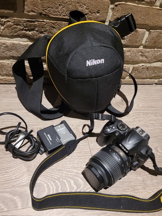 Aparat lustrzany Nikon D3000