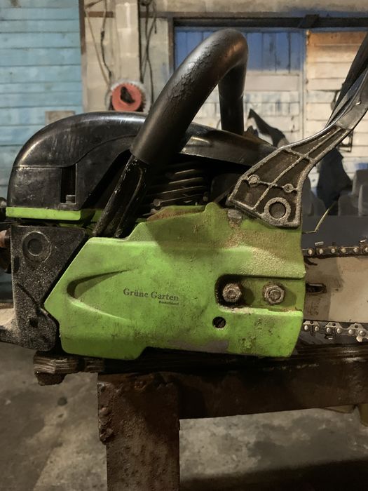 Німецька бензопила Grune Garter 6000