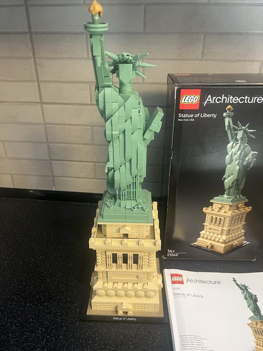 Конструктор LEGO Architecture Статуя Свободи (21042)