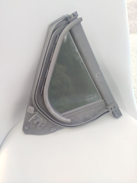 Vidro Peugeot 2008 5 portas ventilado trás direito