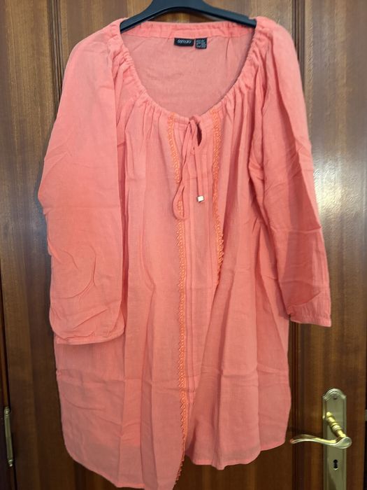 Tunica salmao em otimo estado