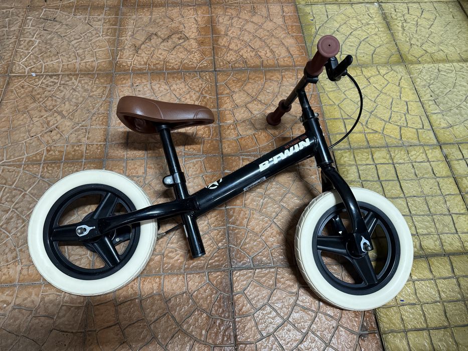 Bicicleta sem pedais btwin decathlon