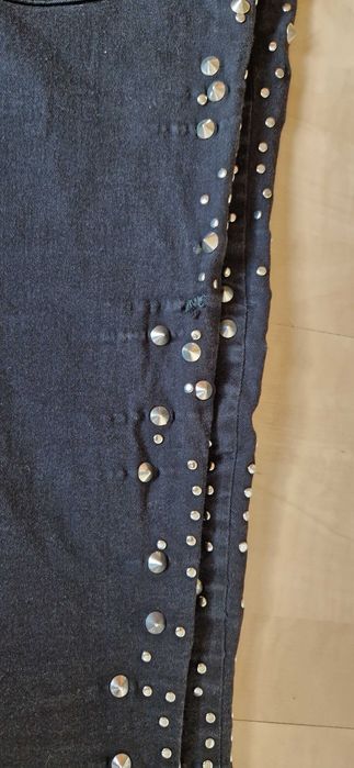 spodnie jeans z ćwiekami 34
