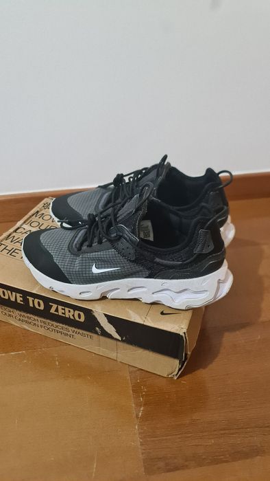Sapatilhas Nike React Live