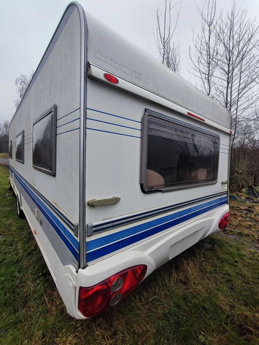 Przyczepa hobby 635 , rok 2005. Bogata wersja