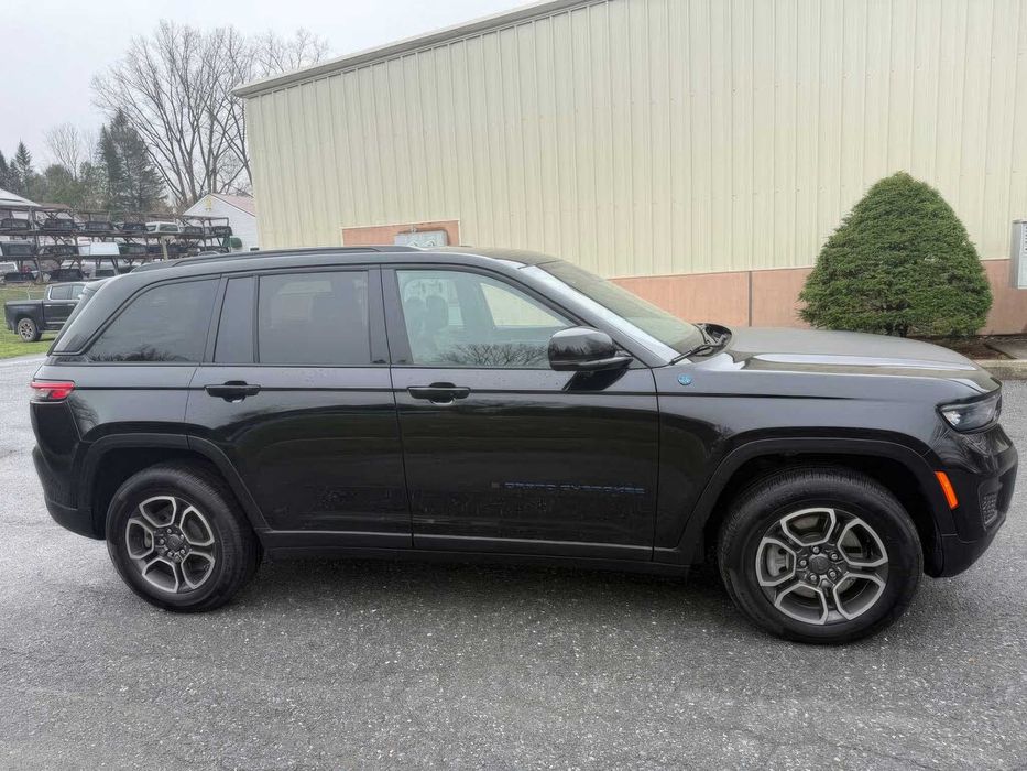 Jeep Grand Cherokee 4Xe Hyb      2024