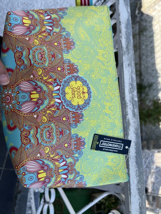 Cosmetic bag make notes