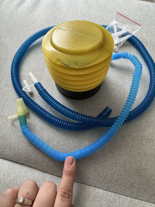 Насос для надувного матрацу