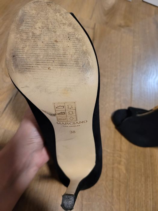 Botki na szpilce Guess by Marciano r. 38