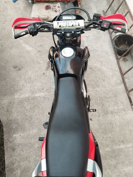 Skymoto dragon 200,(43000) Loncin lx200gy-3(38000)
