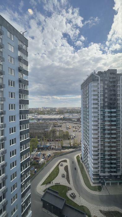 2-кімнатна з сучасним ремонтом в ЖК Sky City