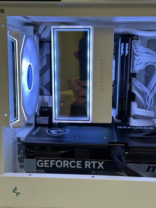Digital PC Esport Nano | Ryzen 7 7700 + RTX5070