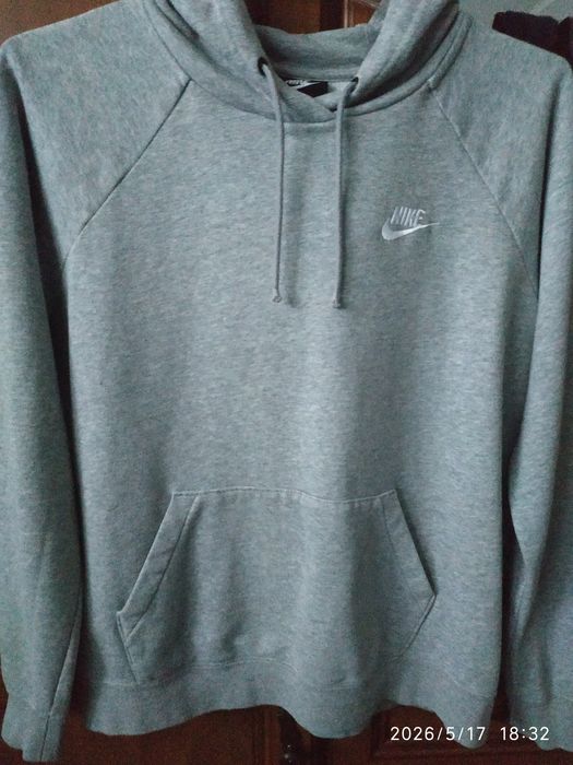 Bluza z kapturem damska szara, r M, Nike, używana
