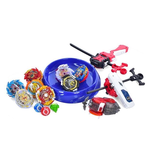 Набор Бейблей (Beyblade) с пускового механизмом и полем в чемодане