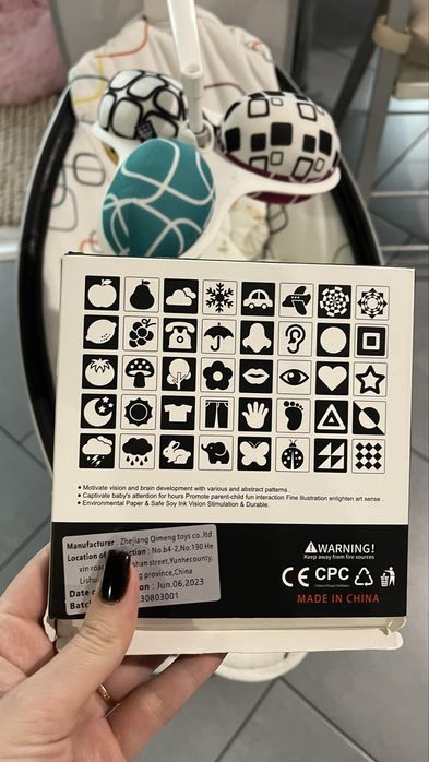 Заколисуючий центр 4moms 4