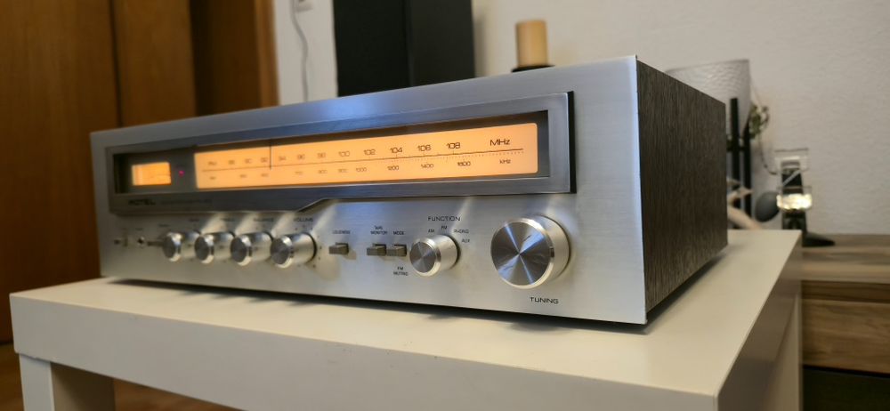 Rotel RX 303 amplituner/radio