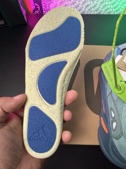 100% ОРИГІНАЛ! Кросівки Adidas Yeezy Boost 700  36, 36 2/3