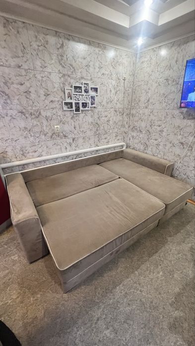 Продам диван з велюру б/у