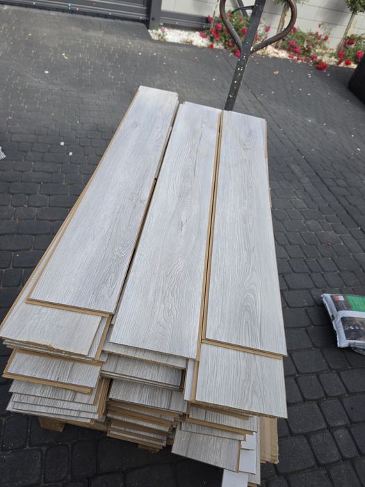 Panele podłogowe wysoki połysk  szare 40m