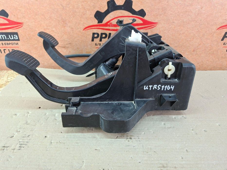 Fiat Ducato III 06-14 Boxer Jumper Педаль тормоза сцепления 3802501017