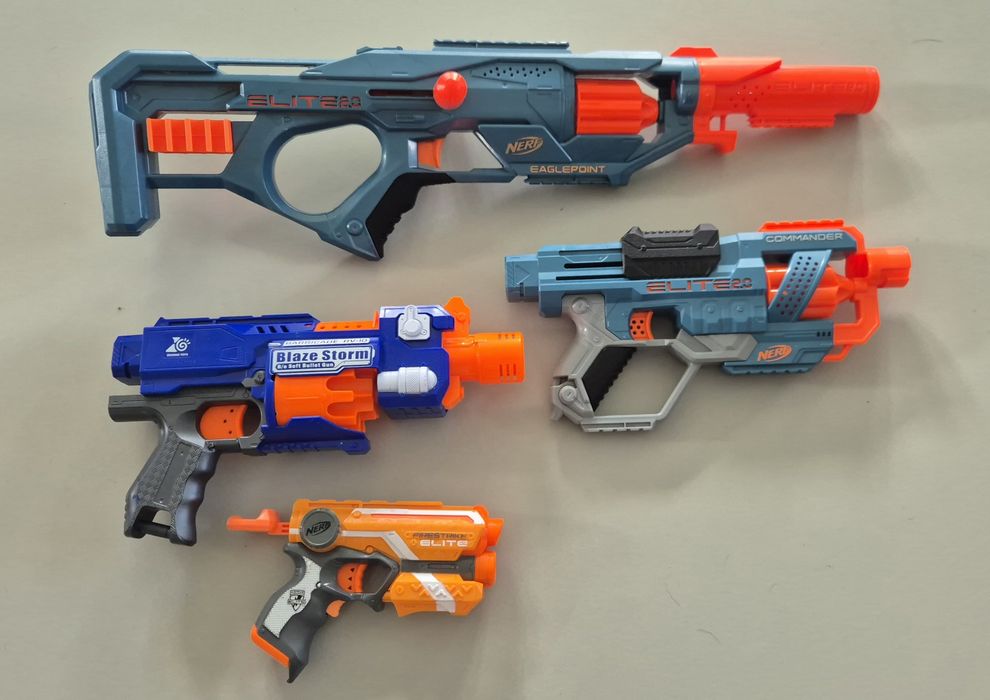 NERF pistolety 4szt zabawkowe