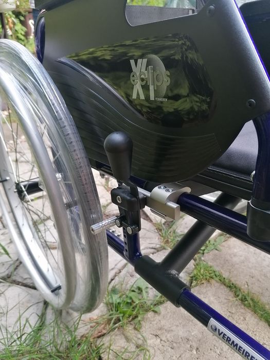 Nowy wózek, rozkładany  Vermeiren Eclips X4 90° –alu transport
