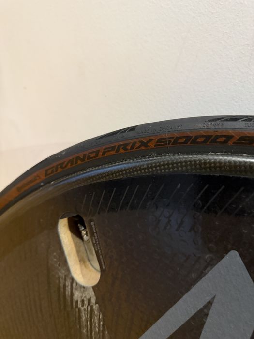 Roda zipp lenticular