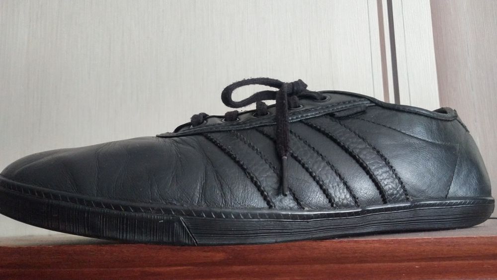 Кроссовки Adidas p.44,5 Оригинал. Кожа