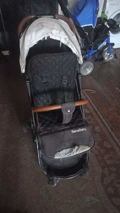 Обменяю прогулочную коляску