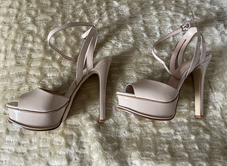 Vendo sandalias ALDO tam. 38