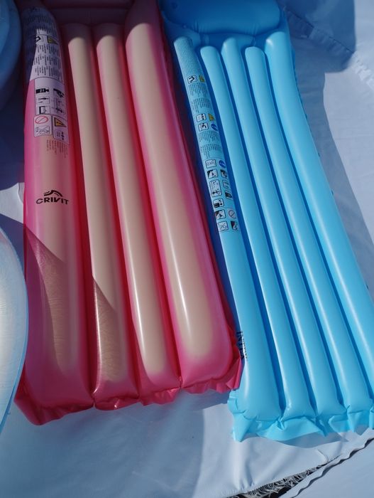 Pastilhas 5 em 1 para piscina e 5 colchões de piscina
